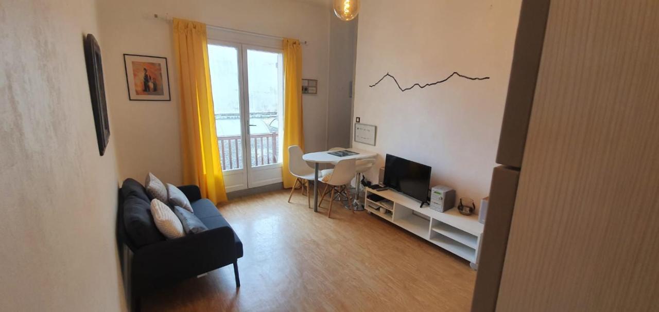 בנרס-דה-ביגור Studio Lumineux Au Centre Ville מראה חיצוני תמונה